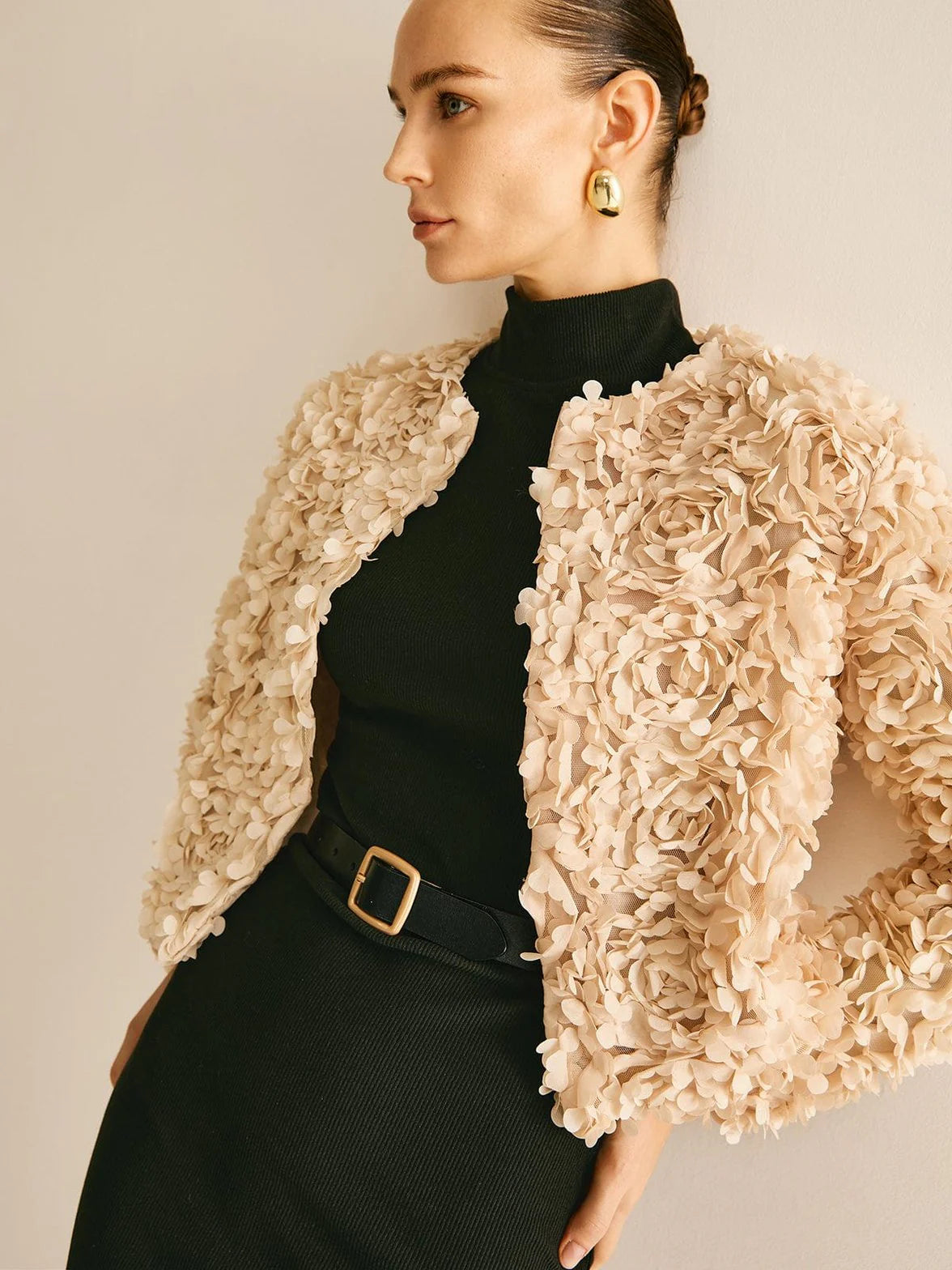 Flora | Kort Jacka med Blommig Struktur
