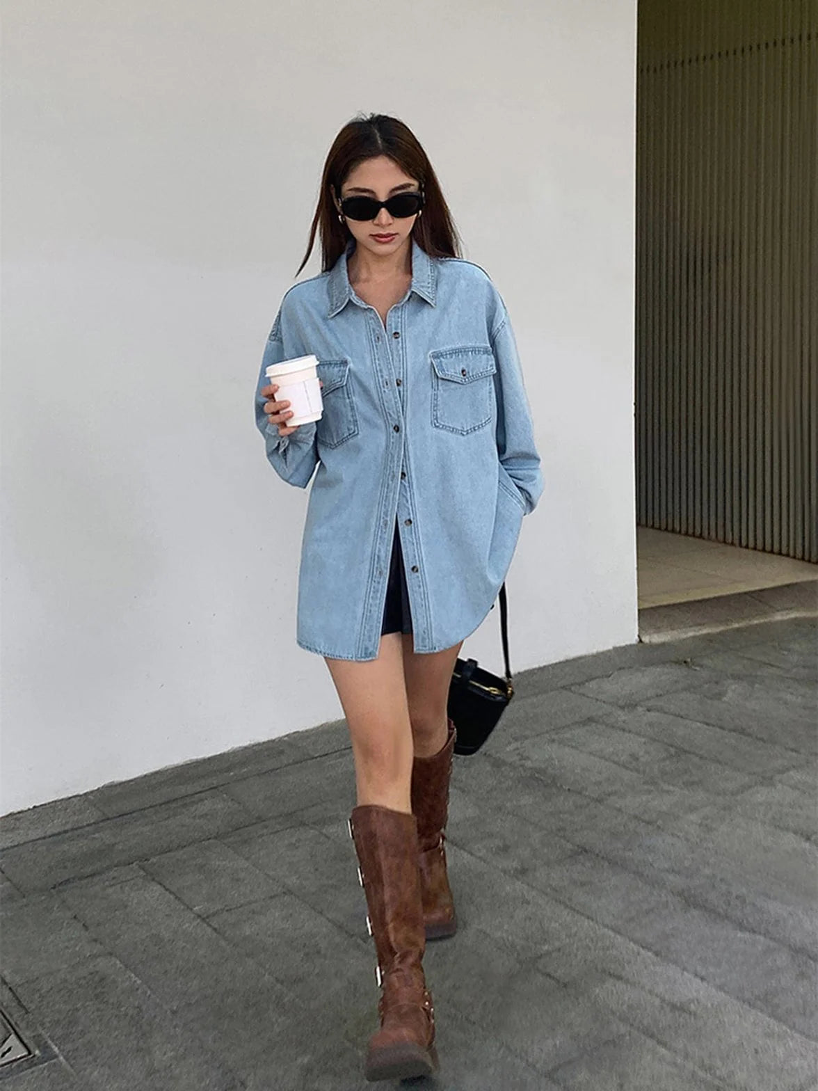 Nora | Oversized Jeansskjorta i Ljus Denim