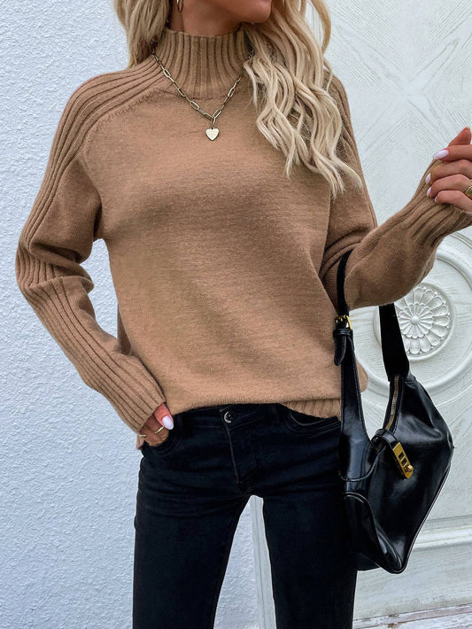 Lina | Stickad Polotröja med Ribbade Detaljer